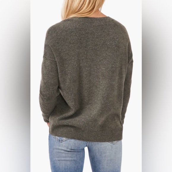 NWT Vince Camuto Exposed Seam Crewneck Sweater in Enigma Grey - Medium - Picture 5 of 5